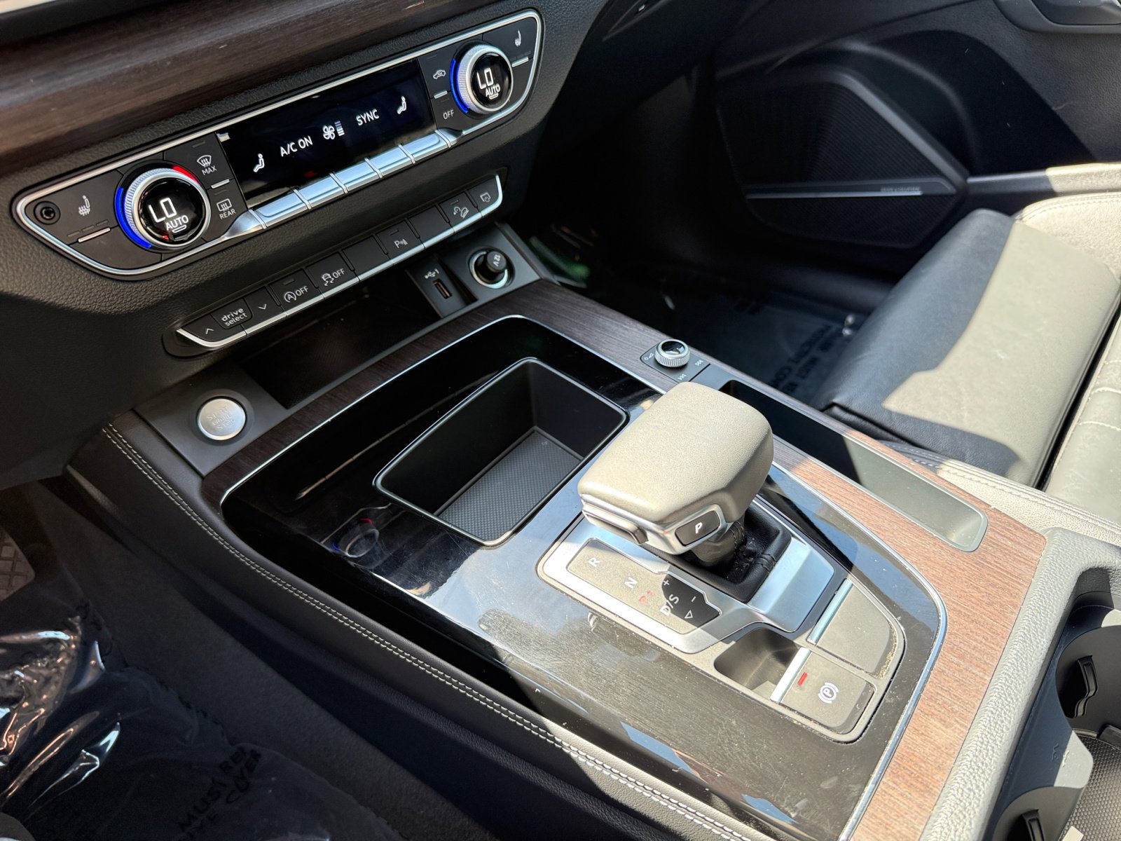 2024 Audi Q5 45 S line Premium Plus photo 13