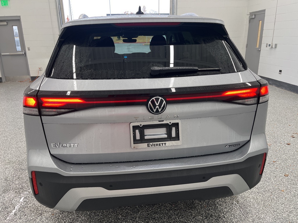 2026 Volkswagen Tiguan S photo 4