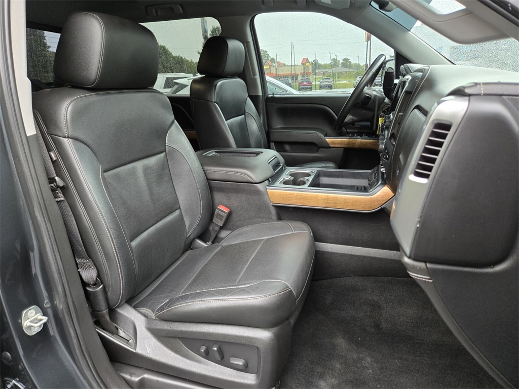 2018 Chevrolet Silverado 1500 LTZ photo 18