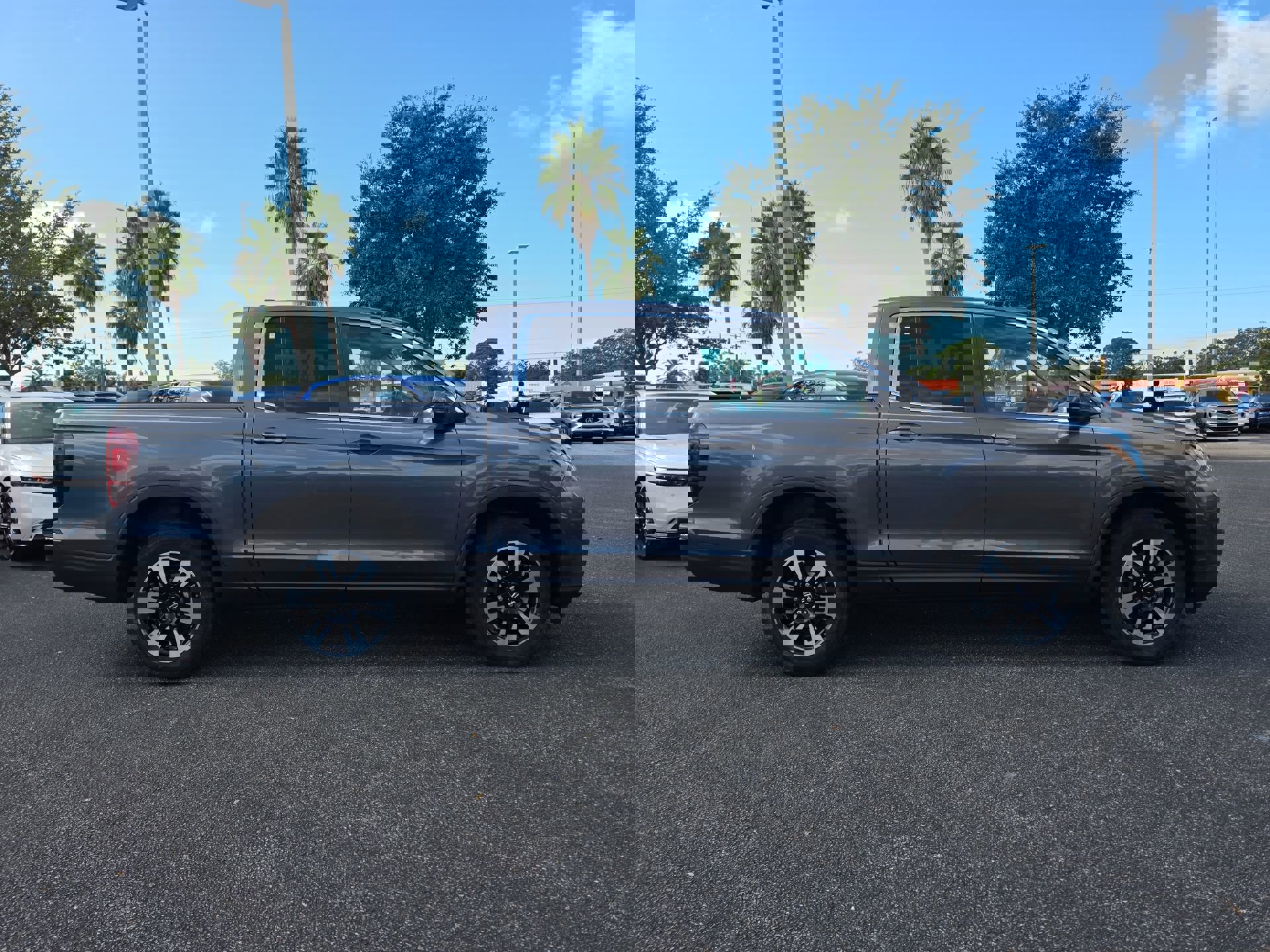 2020 Honda Ridgeline RTL photo 4