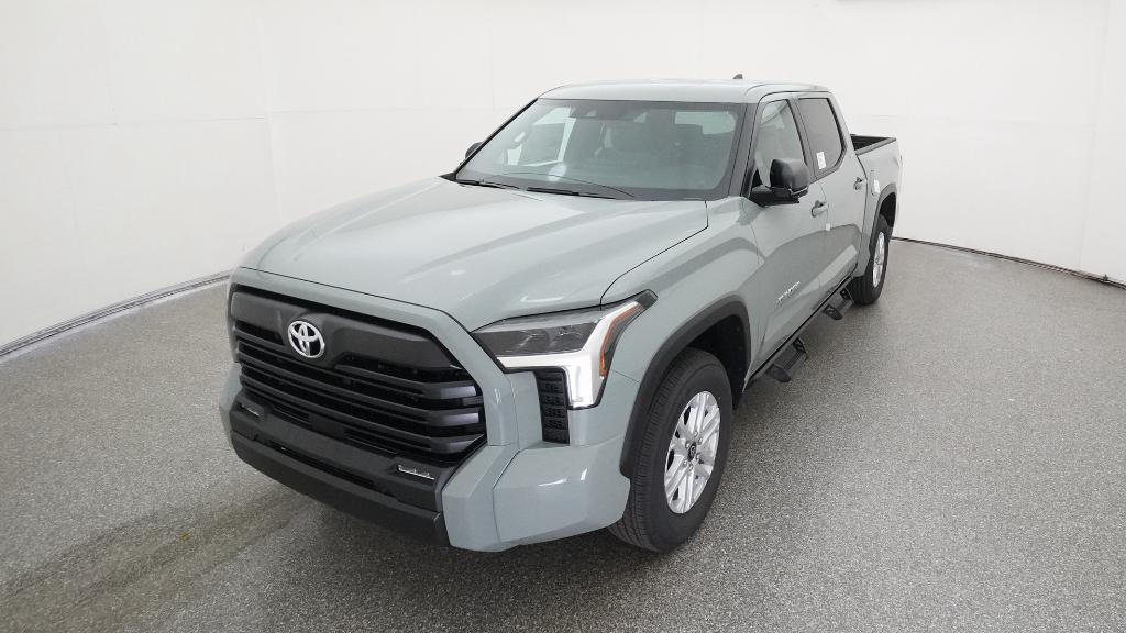 2025 Toyota Tundra SR5 photo 5