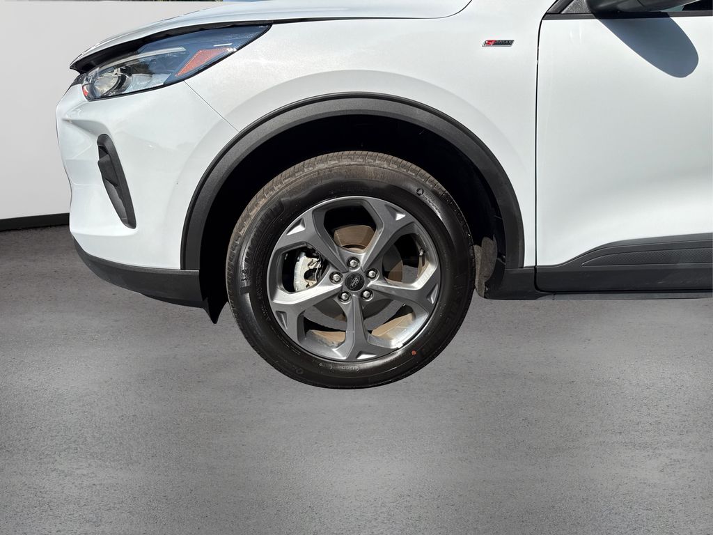 2025 Ford Escape ST-Line photo 12