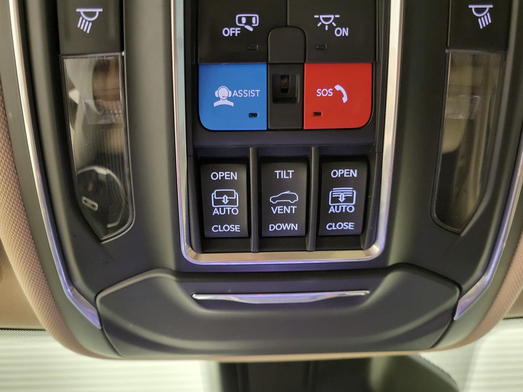 2021 Jeep Grand Cherokee Limited photo 18