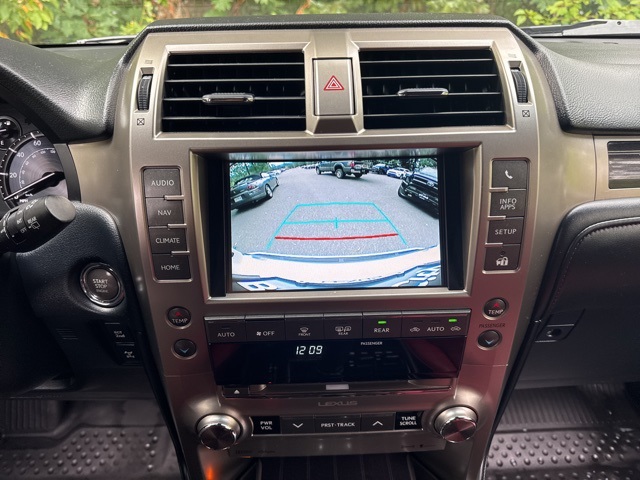 2021 Lexus GX 460 Premium photo 29
