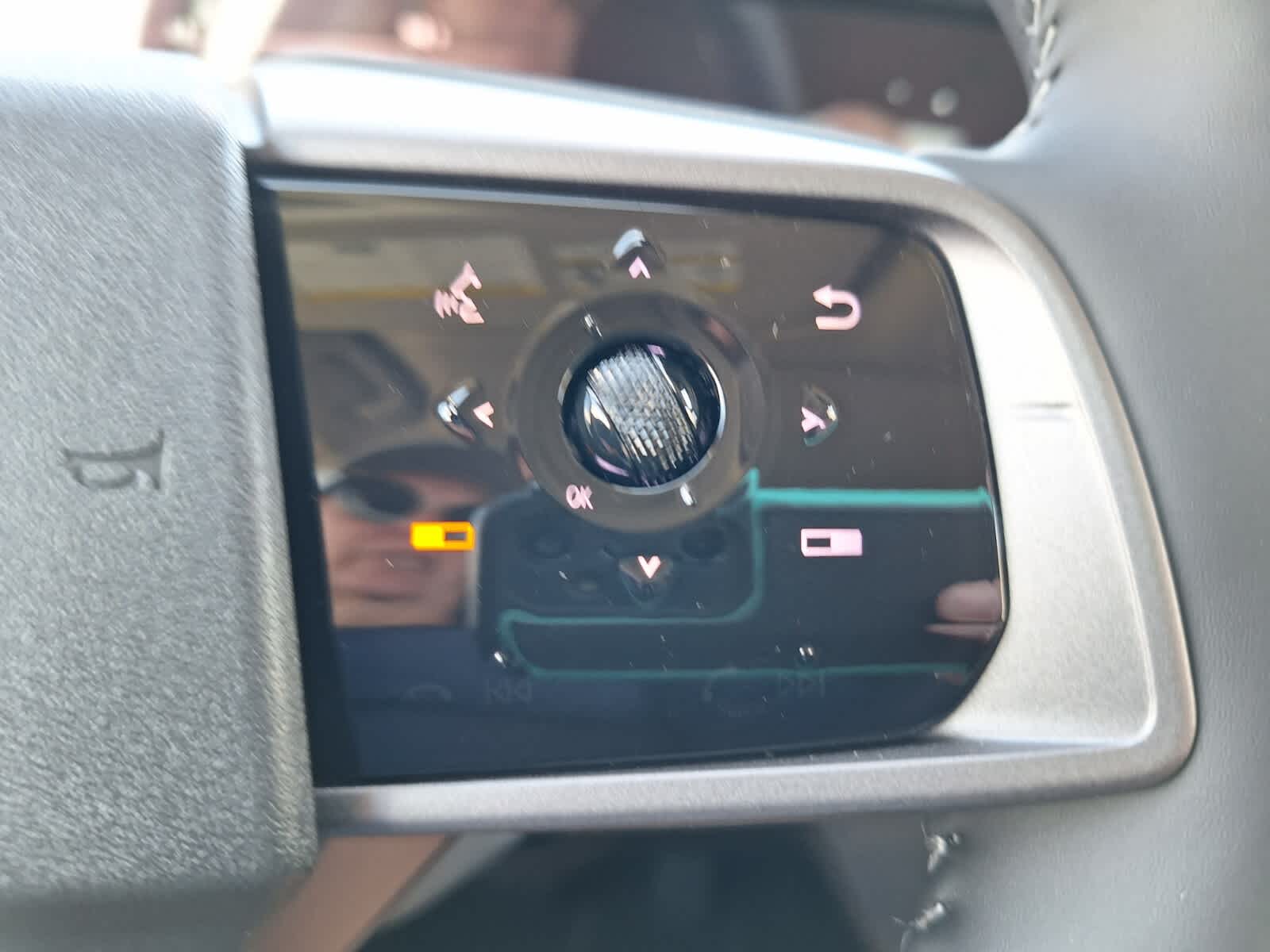 2025 Nissan Murano SL photo 14