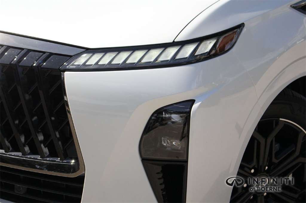 2026 Infiniti QX80 Sensory photo 2