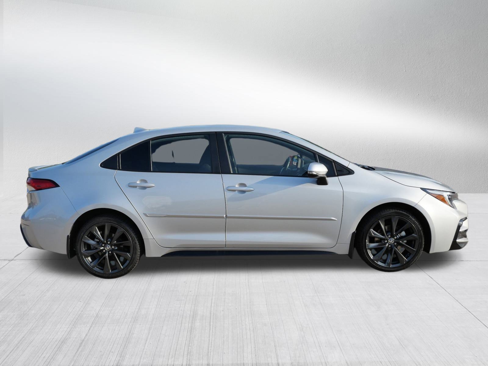 2024 Toyota Corolla SE photo 7