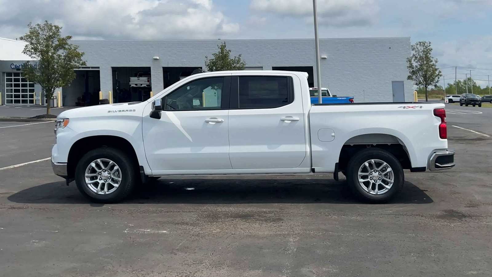2026 Chevrolet Silverado 1500 LT photo 5