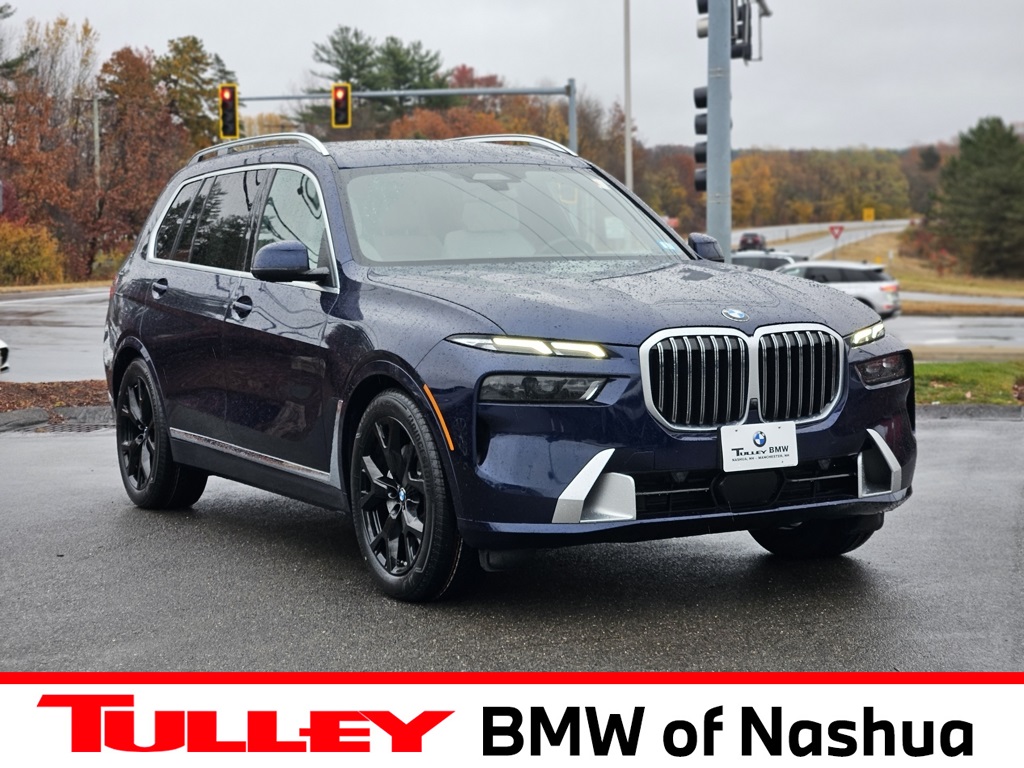2024 BMW X7 40i's photo