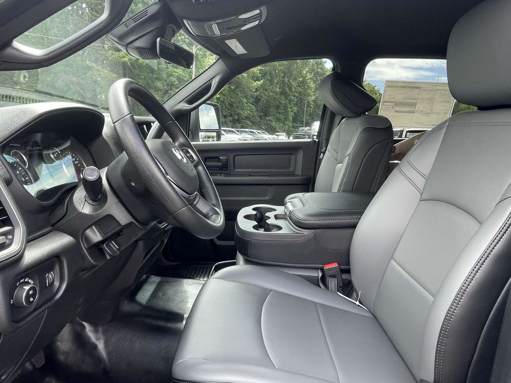 2026 Ram 2500 Tradesman photo 24