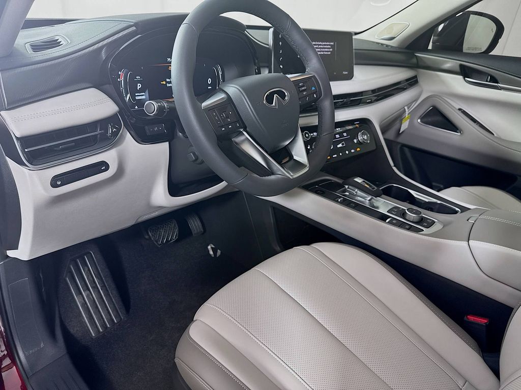 2026 Infiniti QX60 Luxe photo 9