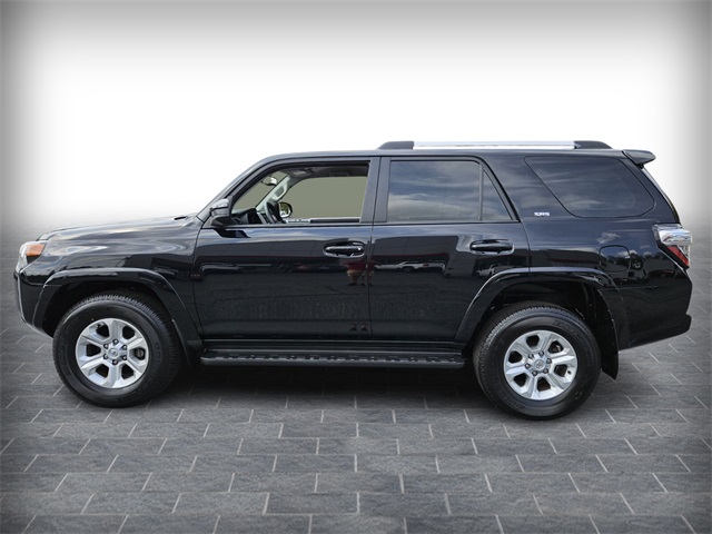 2024 Toyota 4Runner SR5 photo 4