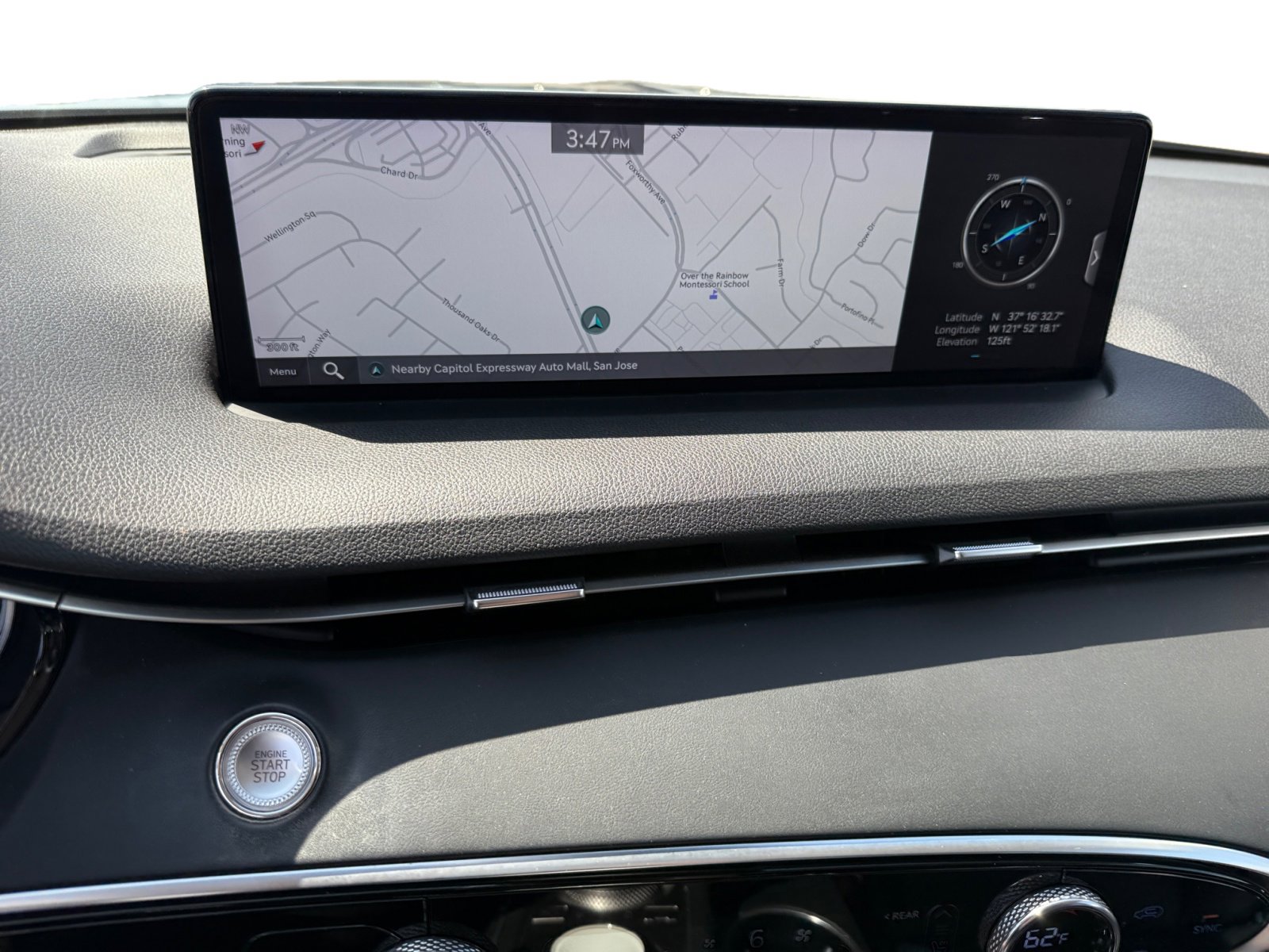 2023 Genesis GV70 2.5T photo 12