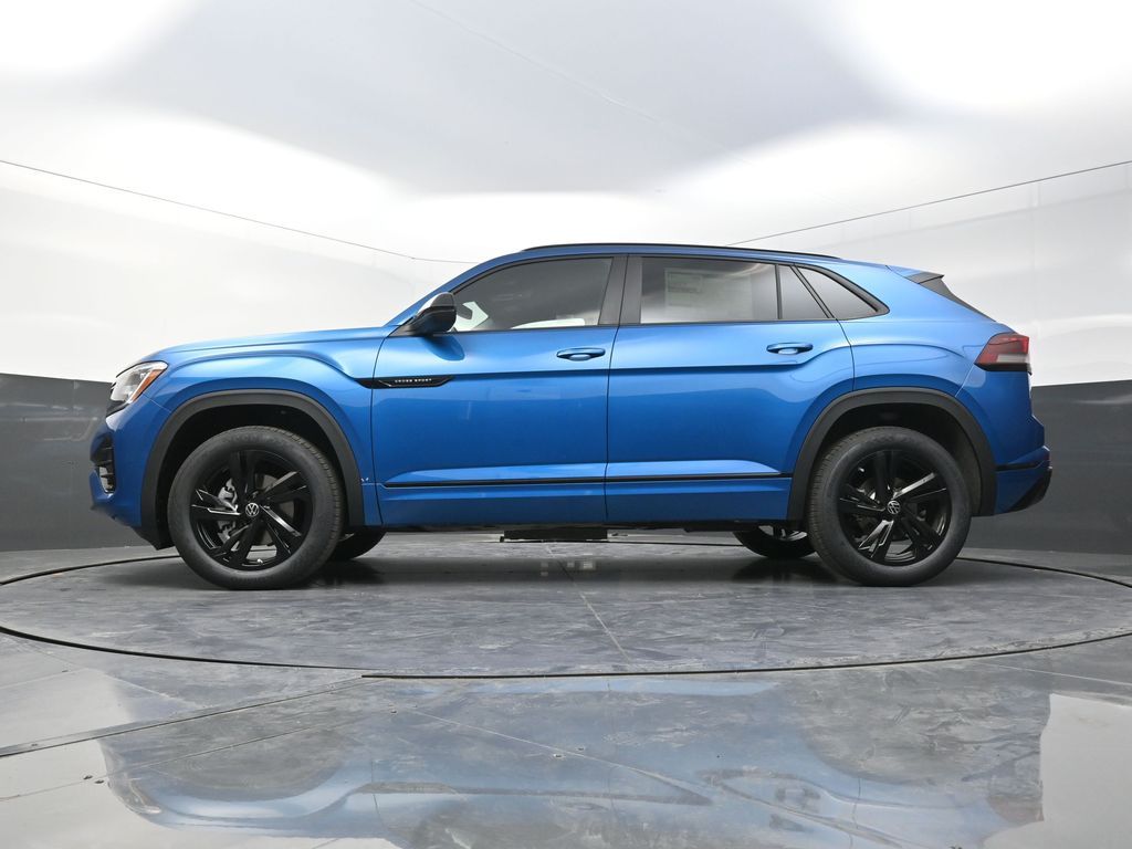 2025 Volkswagen Atlas Cross Sport SEL R-Line photo 18