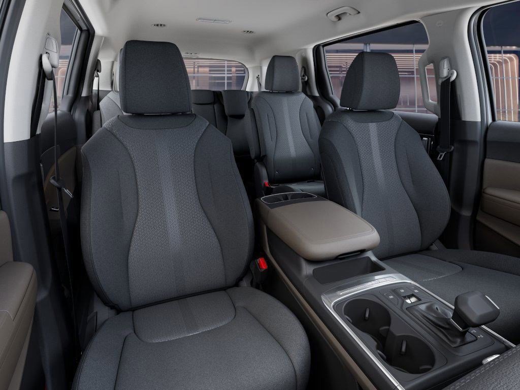 2026 Kia Carnival LX photo 14