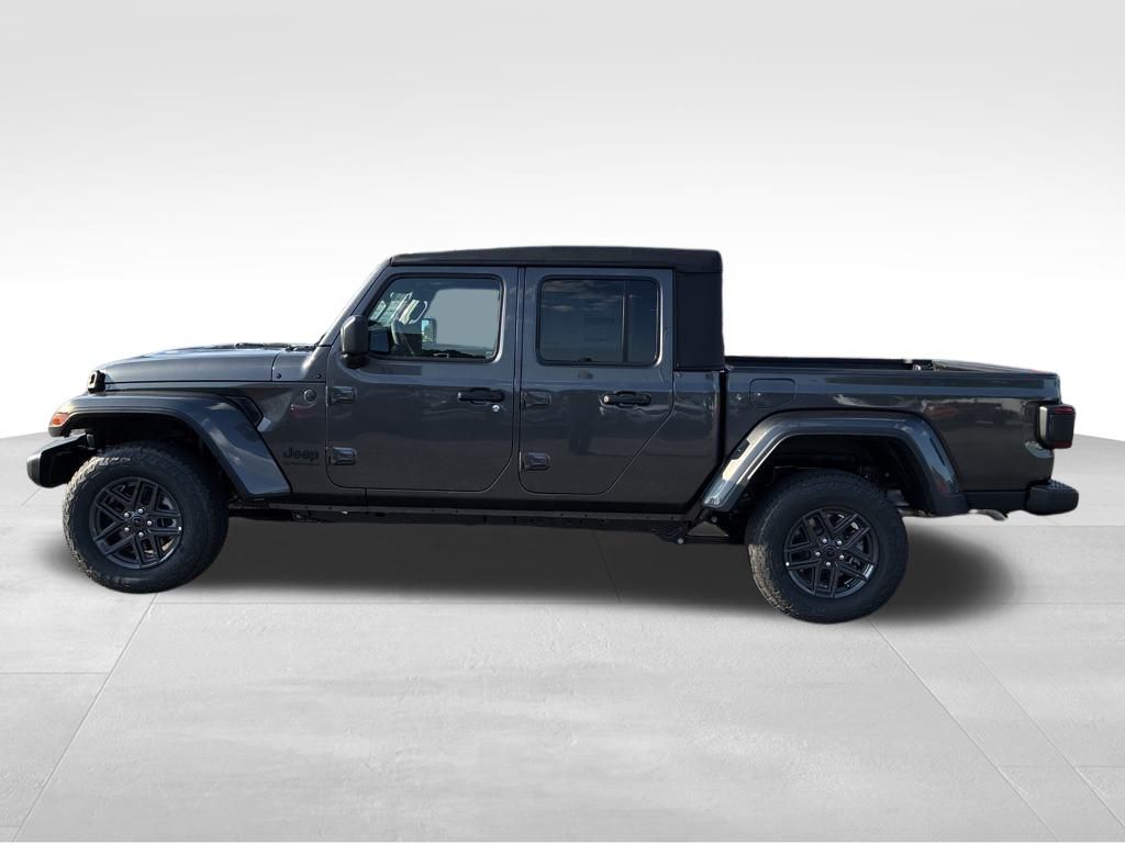 2025 Jeep Gladiator Sport S photo 3