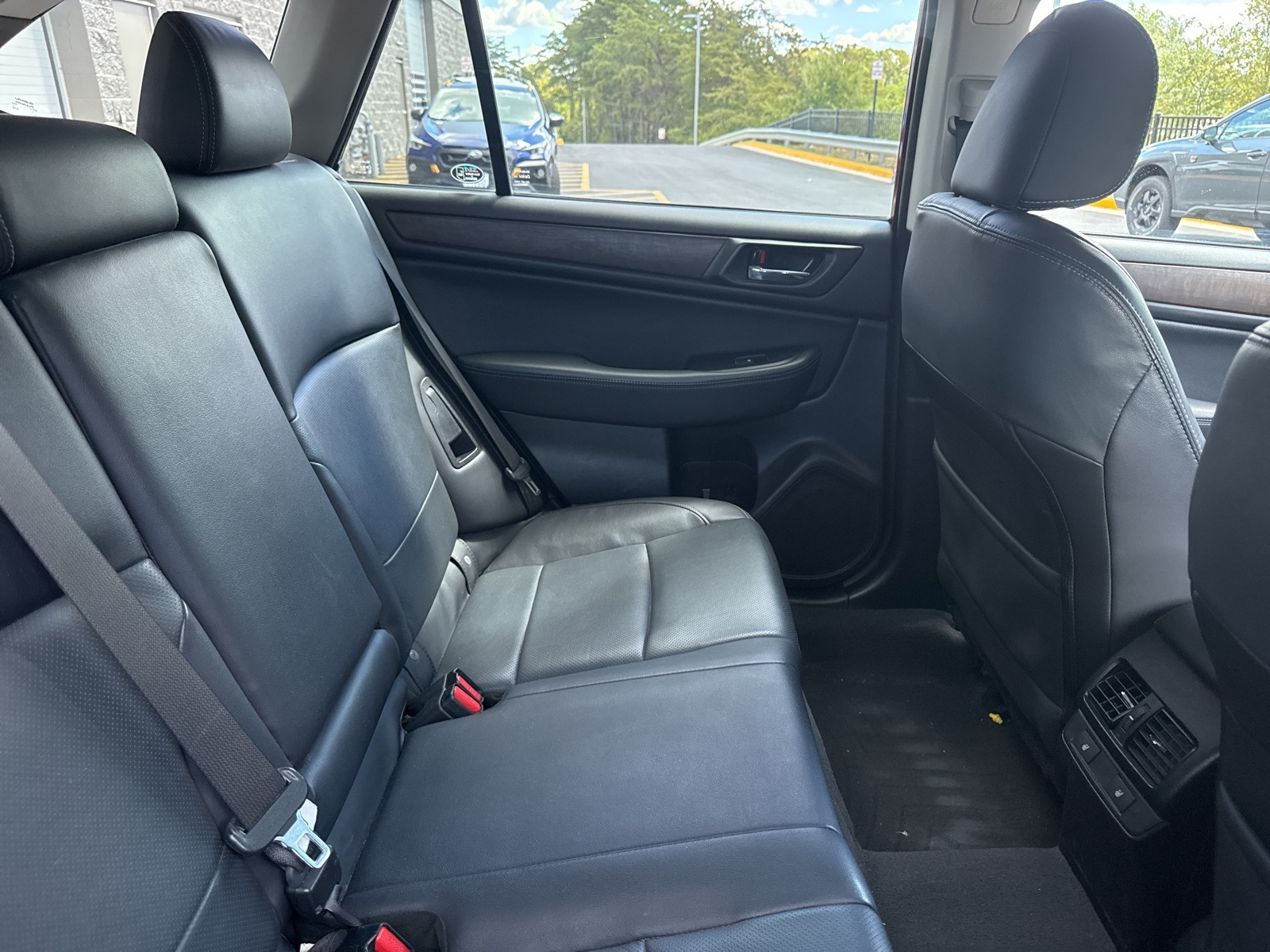 2017 Subaru Outback 2.5i photo 8