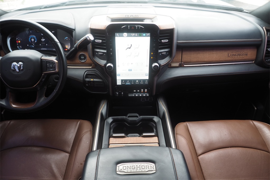 2023 Ram 2500 Longhorn photo 18
