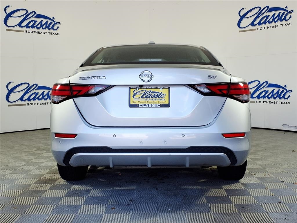 2023 Nissan Sentra SV photo 4
