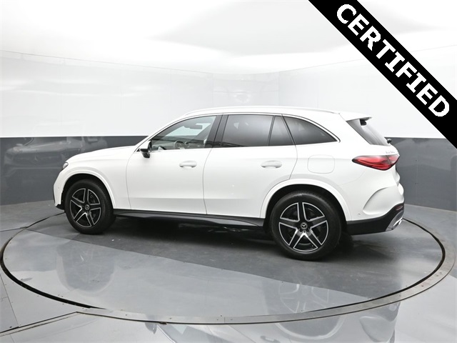 2025 Mercedes Benz GLC 350e 4MATIC photo 4