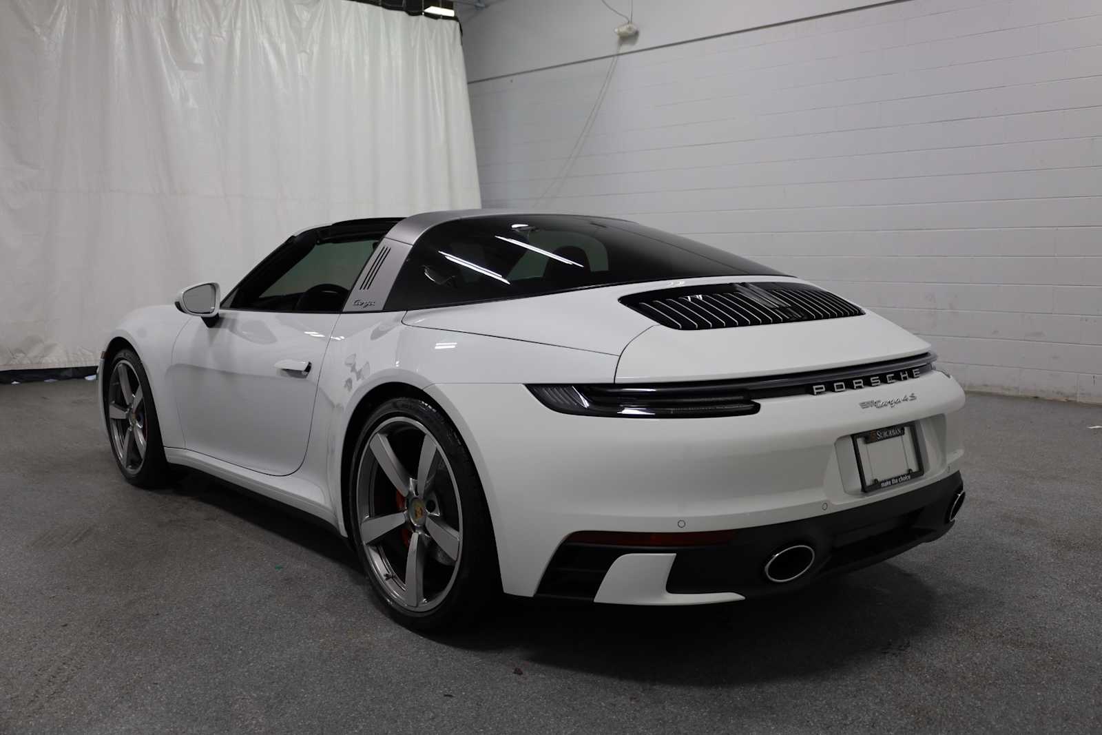 2024 Porsche 911 4S photo 3