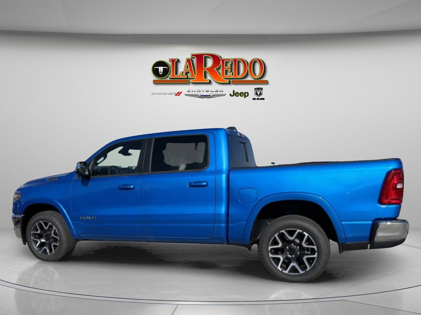 2025 Ram 1500 Laramie photo 4