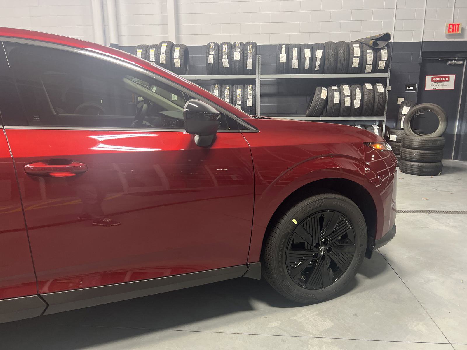 2025 Nissan Murano SV photo 2