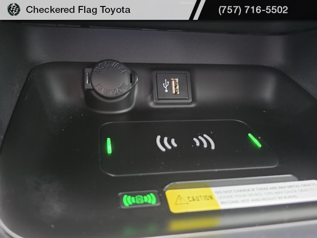 2024 Toyota RAV4 Hybrid XLE photo 27