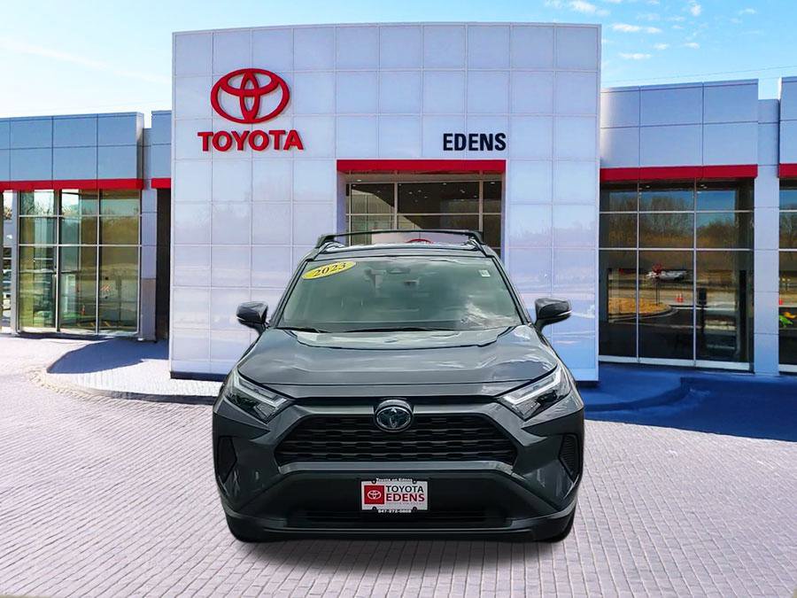 2023 Toyota RAV4 LE photo 9