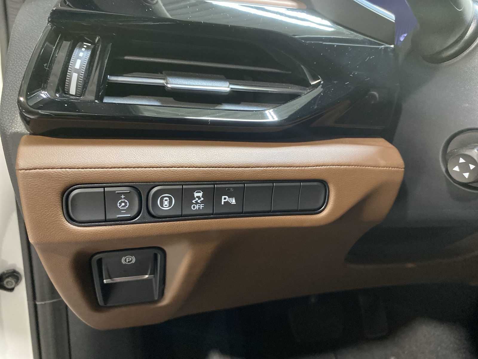 2023 Acura MDX Technology SH-AWD photo 24