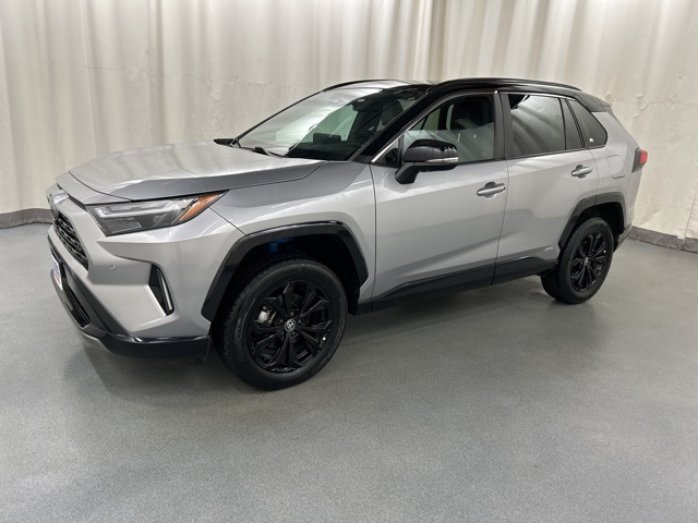 2023 Toyota RAV4 Hybrid XSE photo 2