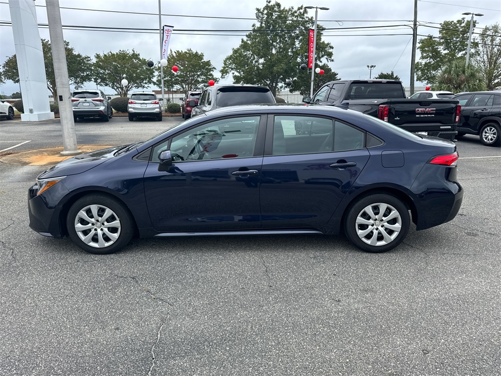 2023 Toyota Corolla LE photo 5