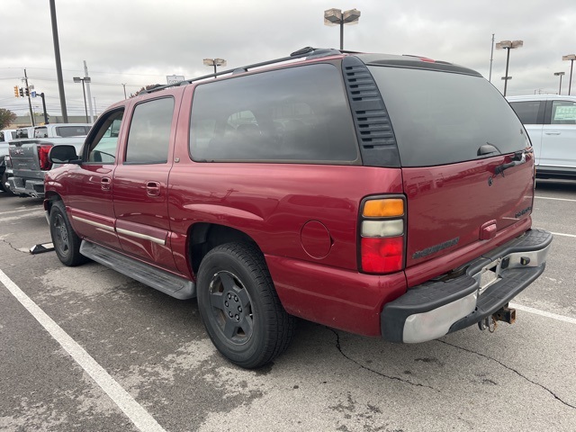 2005 Chevrolet Suburban 1500 LT photo 3