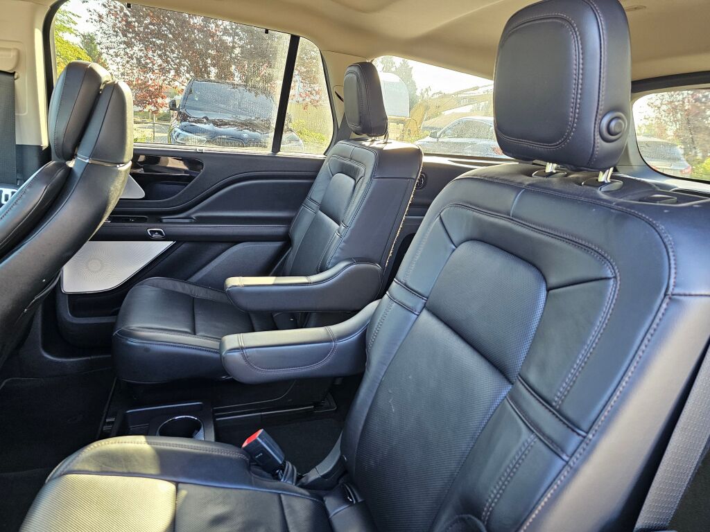 2020 Lincoln Aviator Grand Touring photo 23
