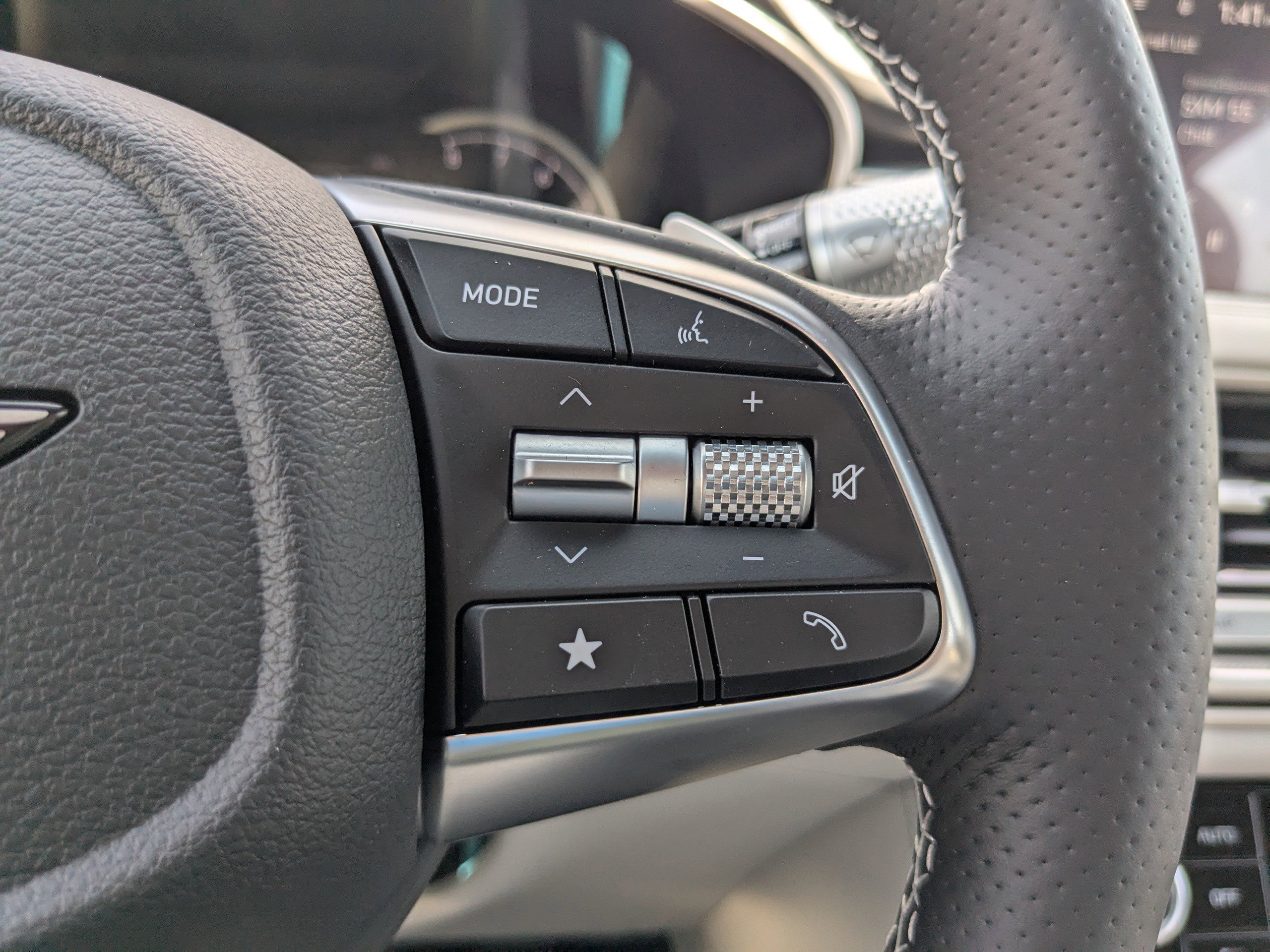 2025 Genesis G70 2.5T photo 19