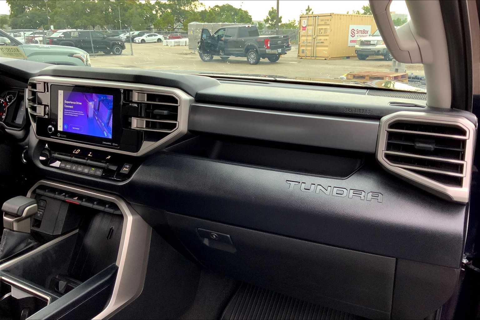 2022 Toyota Tundra SR5 photo 17