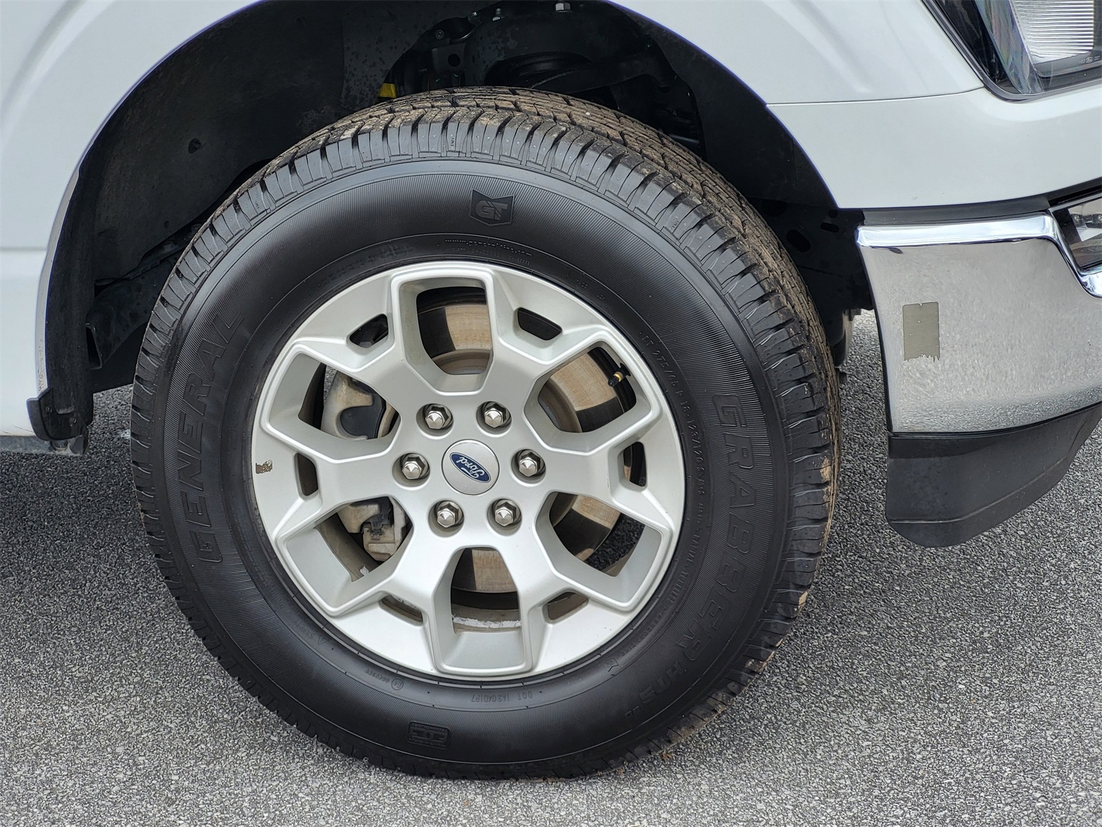 2023 Ford F-150 XLT photo 9