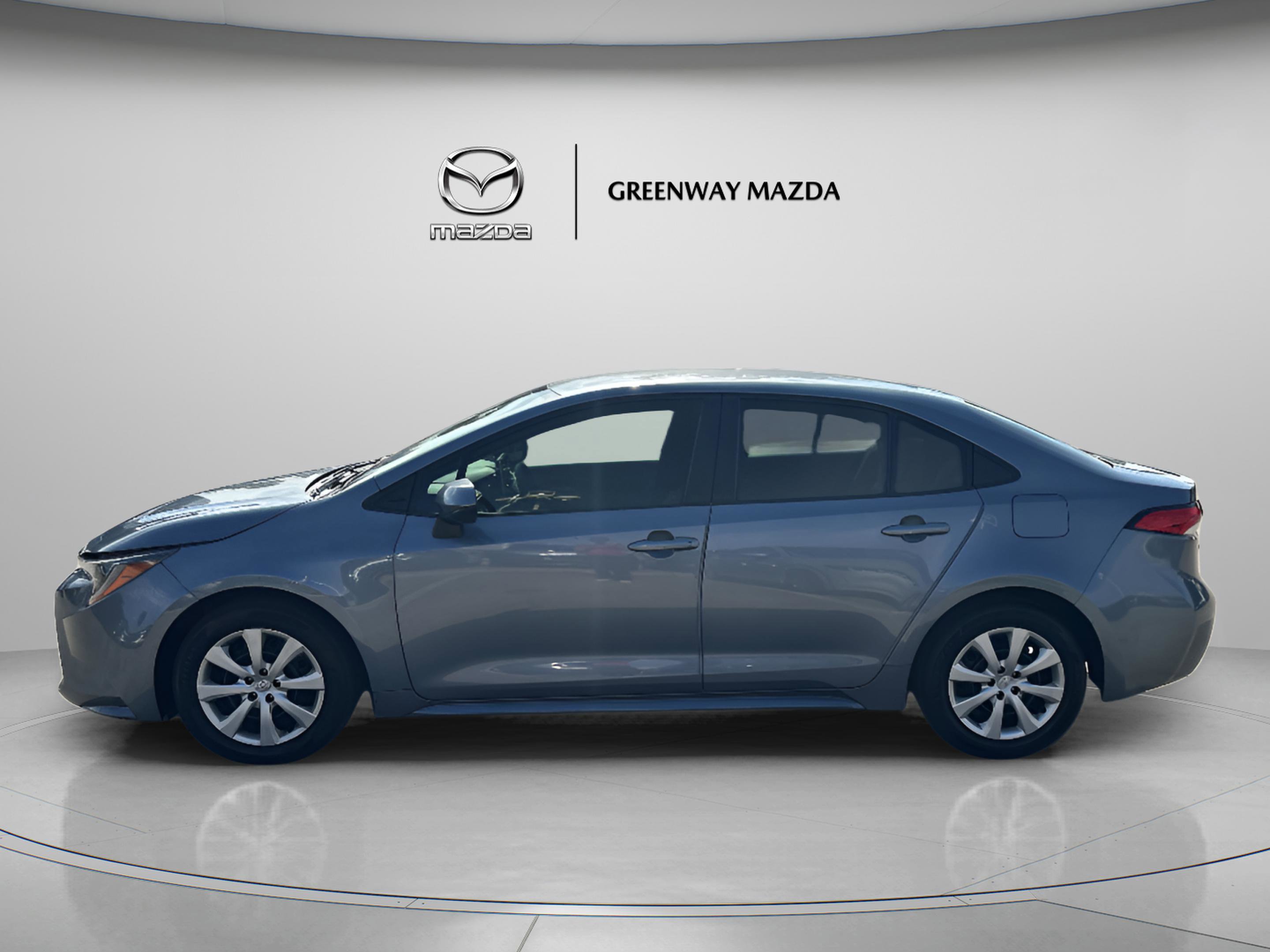 2020 Toyota Corolla LE photo 4