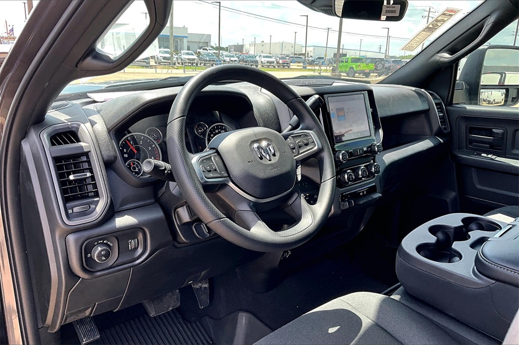 2026 Ram 2500 Tradesman photo 6