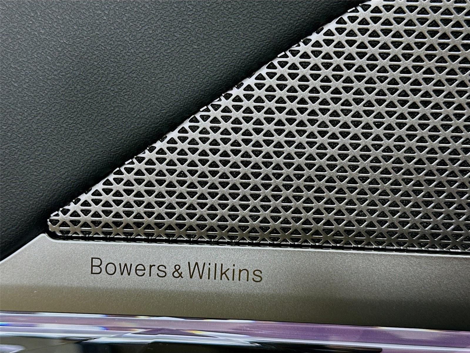2026 Bmw 750e photo 17
