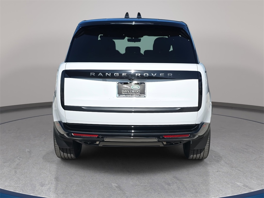 2025 Land Rover Range Rover SE photo 3