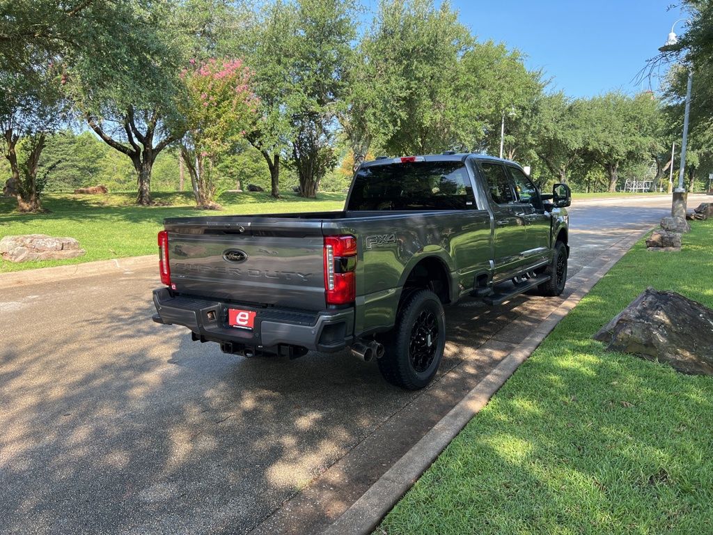 2026 Ford F-350 XLT photo 7