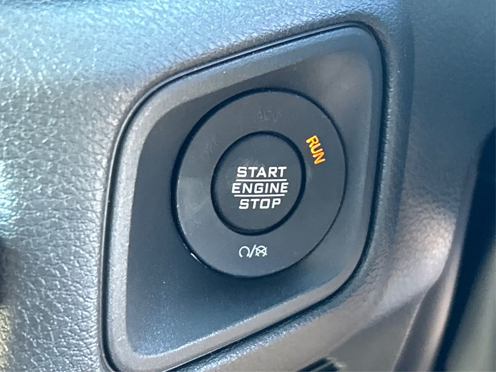 2025 Jeep Wrangler Sport RHD photo 25