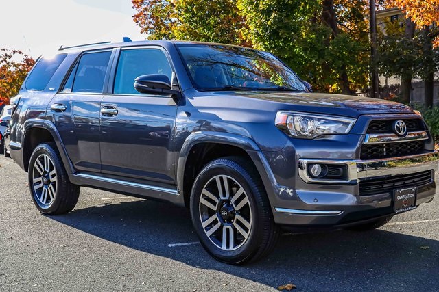 2018 Toyota 4Runner Limited's photo
