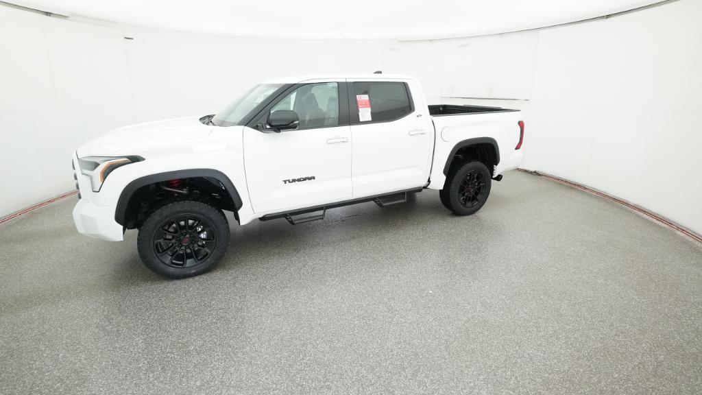 2025 Toyota Tundra SR5 CrewMax photo 2