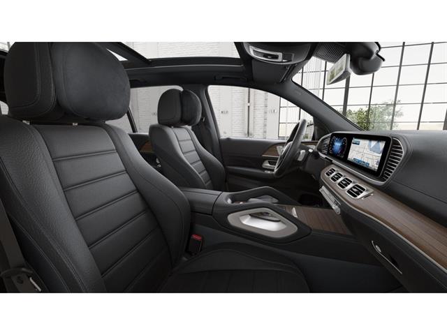 2025 Mercedes Benz GLE 580 4MATIC photo 3