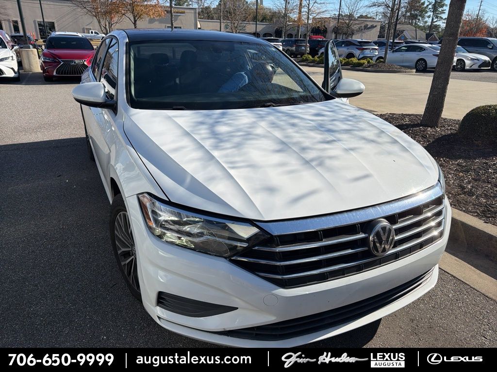 2019 Volkswagen Jetta SE's photo