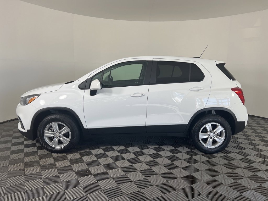 2022 Chevrolet Trax LS photo 24
