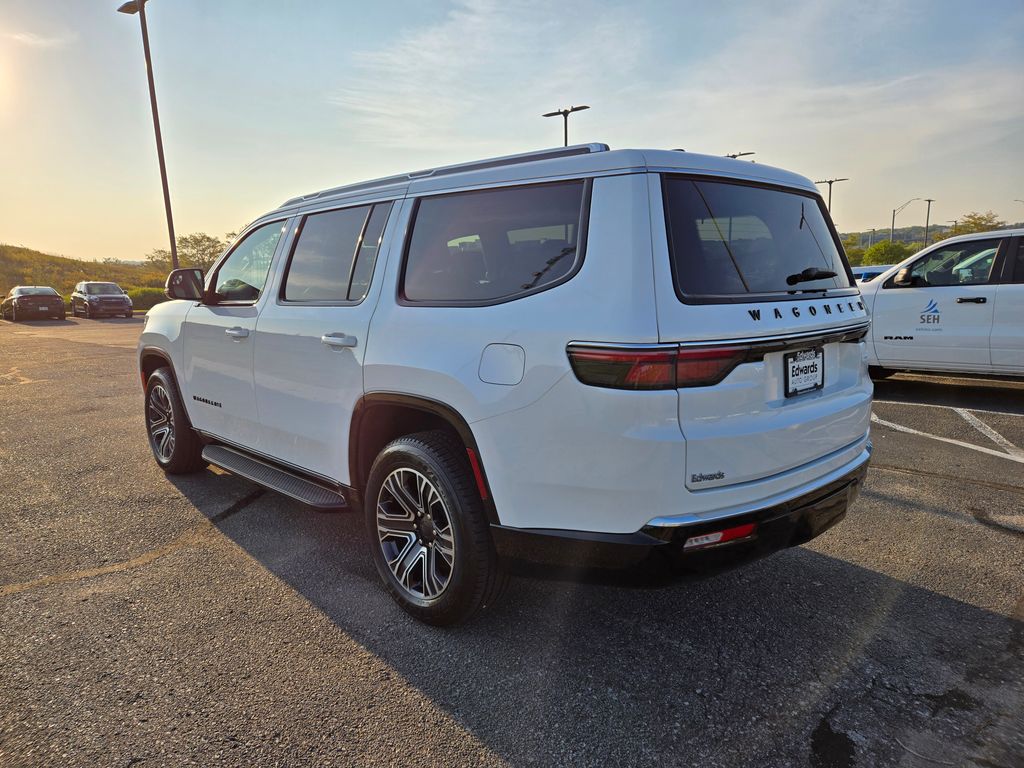 2024 Jeep Wagoneer Base photo 5