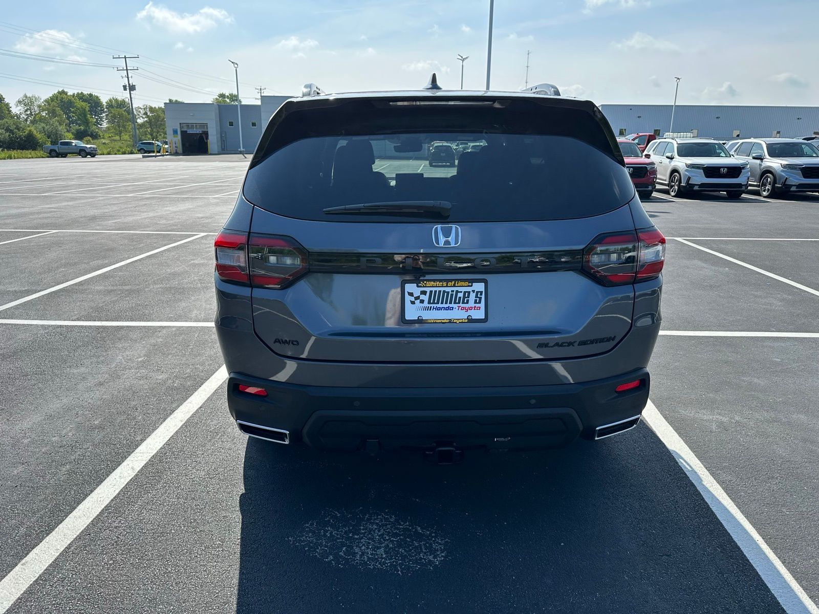 2025 Honda Pilot Black Edition photo 4